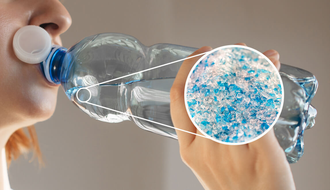 Magnified microplastics in bottled water