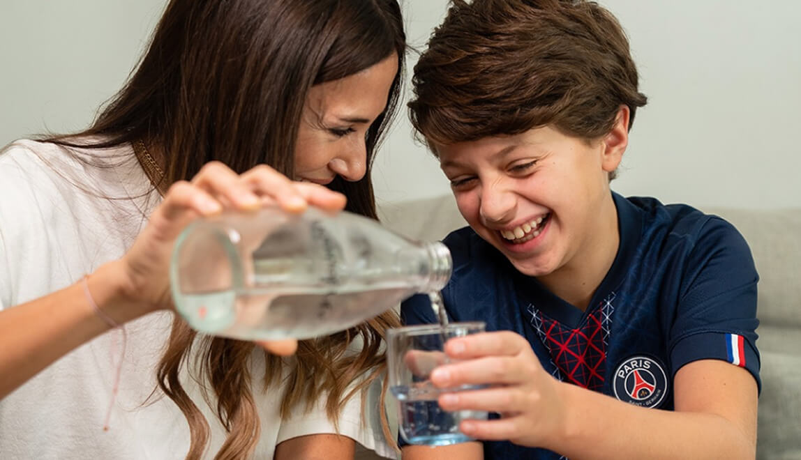 Children drinking filtered water